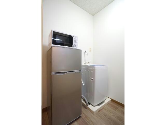 物件内観写真8　(家電3点セット【冷蔵庫・電子レンジ・洗濯機】)