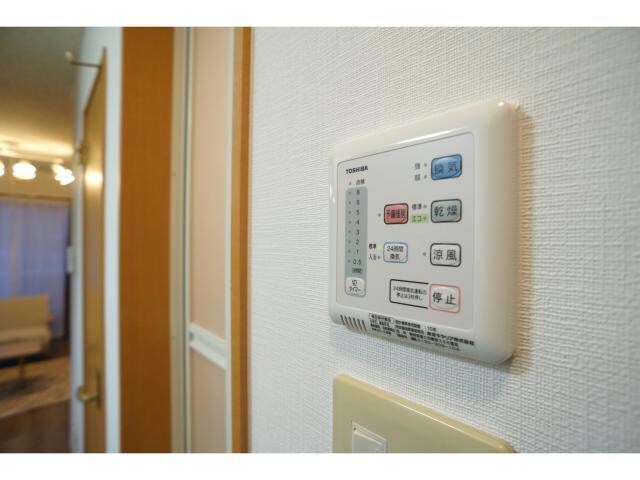 物件内観写真14　(浴室乾燥機付き)