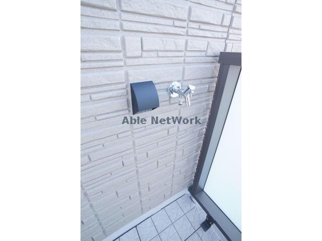 物件内観写真23　(バルコニー用水栓)