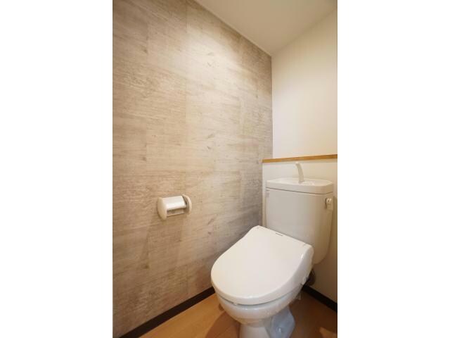 物件内観写真12　(温水洗浄便座)