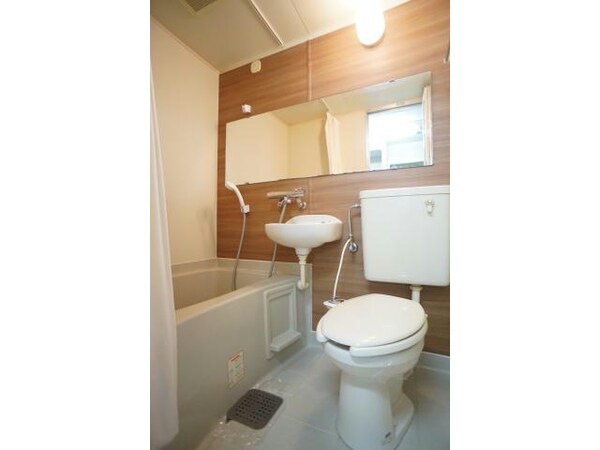 バス／シャワールーム等(3点ユニットバス)