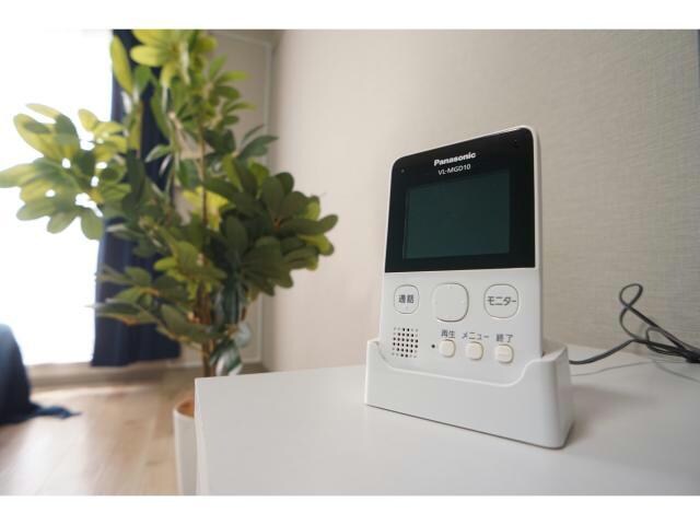 物件内観写真12　(カラーTVモニターホンつき)