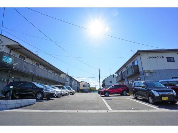 駐車場(駐車場)