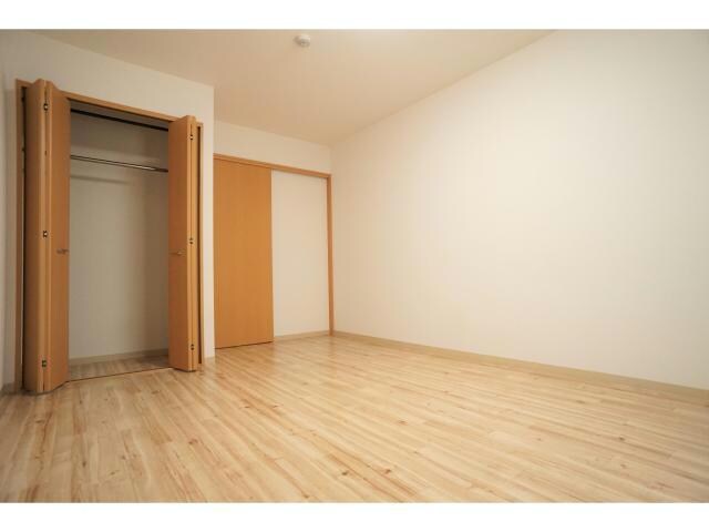 物件内観写真9　(クローゼット)