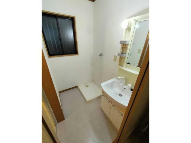 物件内観写真9　(脱衣所)