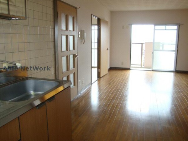 リビングダイニング