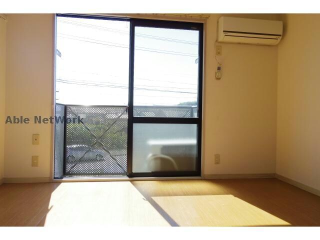 物件内観写真13　(※同建物別部屋です)