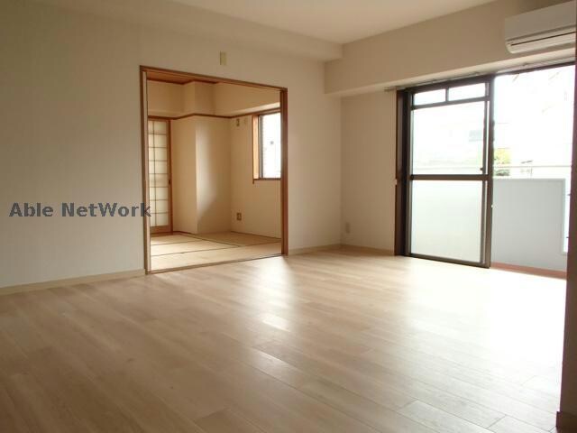 物件内観写真7　(※同物件別部屋の写真です。)