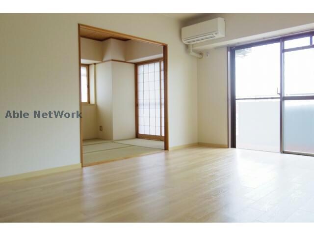 物件内観写真9　(※同物件別部屋の写真です。)