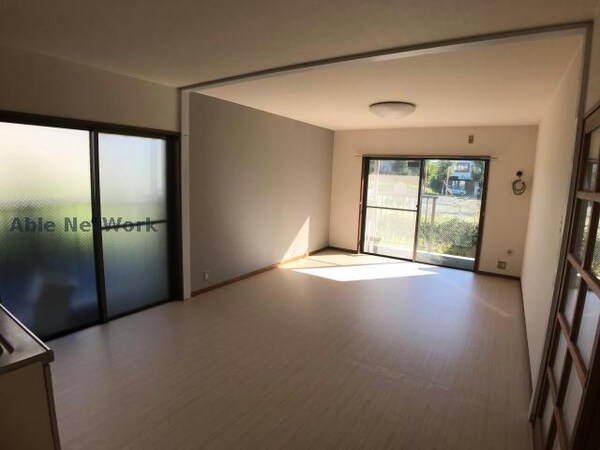 リビングダイニング