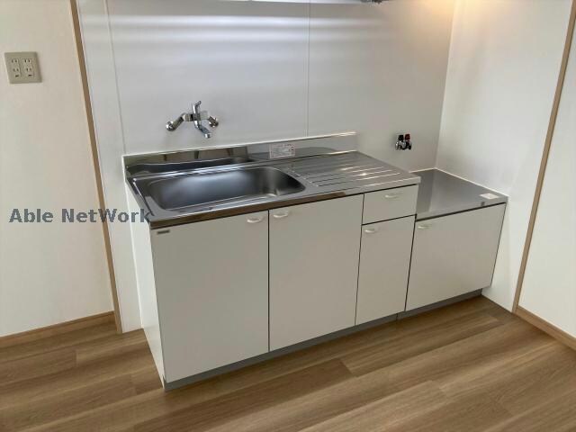 物件内観写真6　(同建物別部屋)