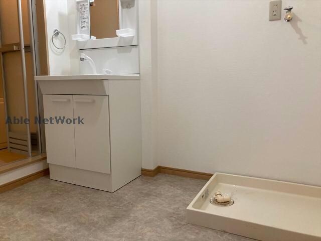 物件内観写真10　(同建物別部屋)