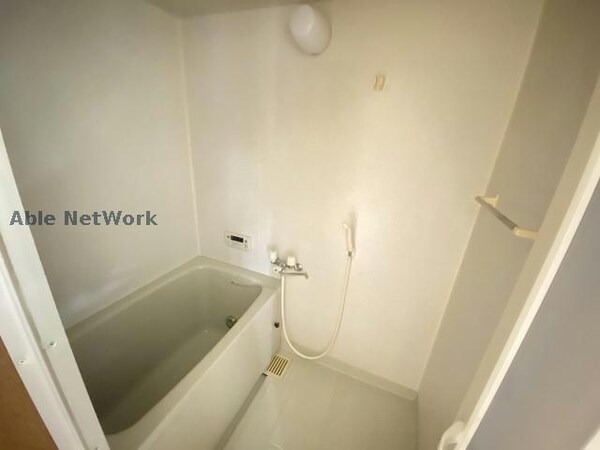 バス／シャワールーム等(※同物件別部屋の写真です。)