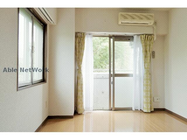 物件内観写真15　(※同物件別部屋の写真です。)