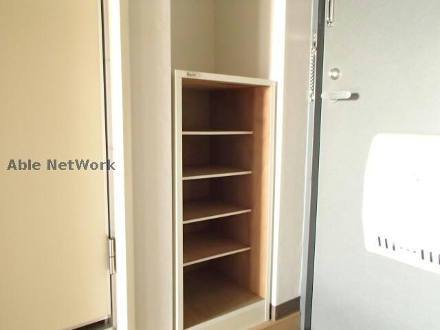 物件内観写真5　(同建物別部屋)