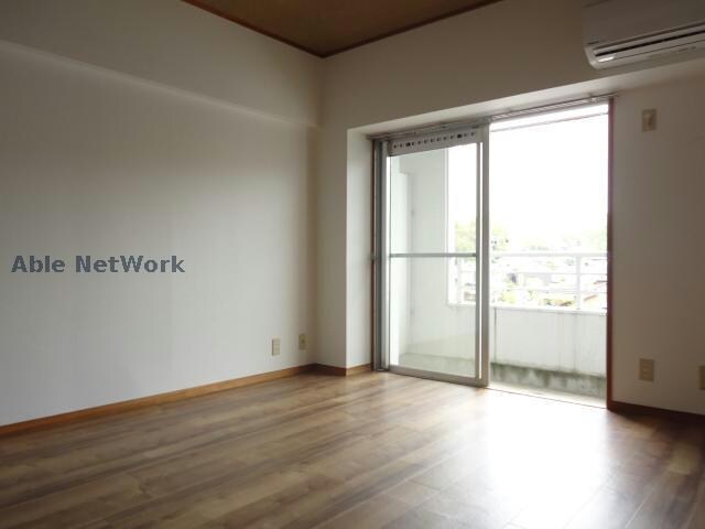 物件内観写真6　(※同物件別部屋の写真です。)