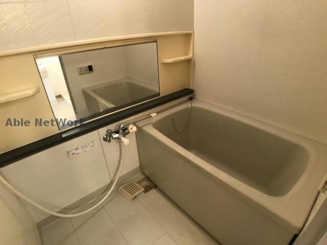 物件内観写真8　(同建物別部屋)