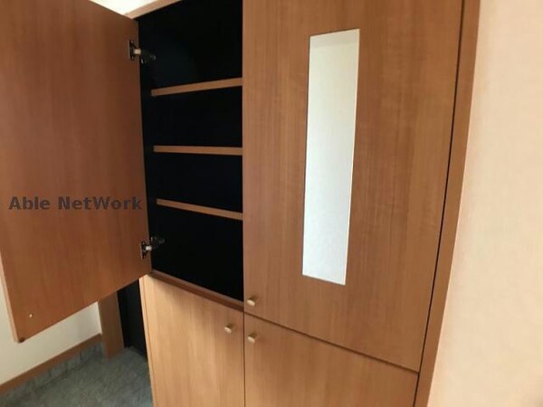 玄関回り(同建物別部屋)