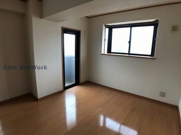 居室(同建物別部屋)