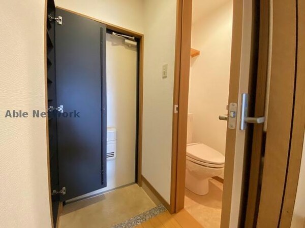 玄関回り(同建物別部屋)