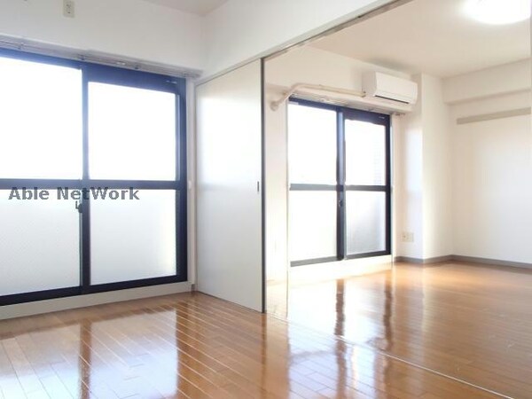 リビングダイニング