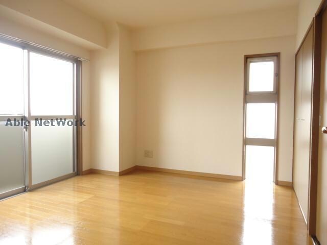 物件内観写真19　(※同物件別部屋の写真です。)