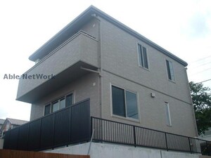 青山貸家外観写真