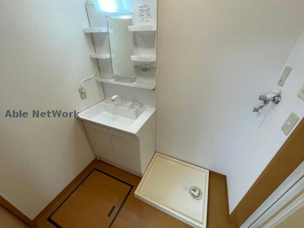 洗面所・脱衣所(※同物件別部屋の写真です。)