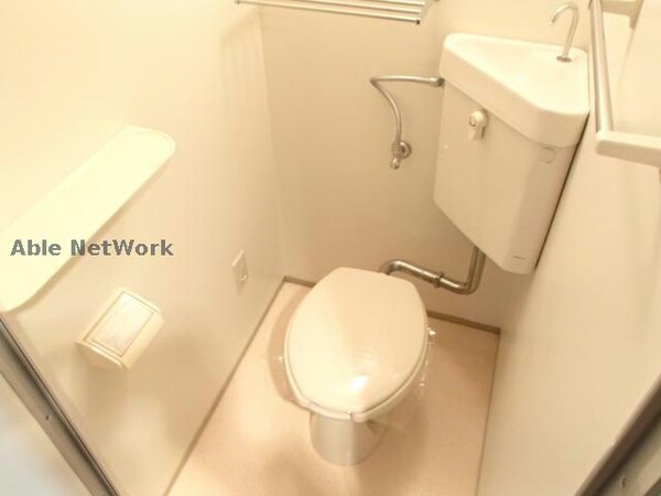 トイレ(※同物件、別部屋の写真です)