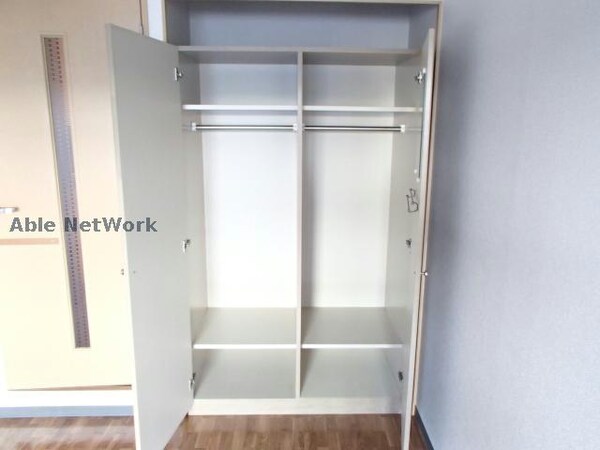 収納(※同物件、別部屋の写真です)