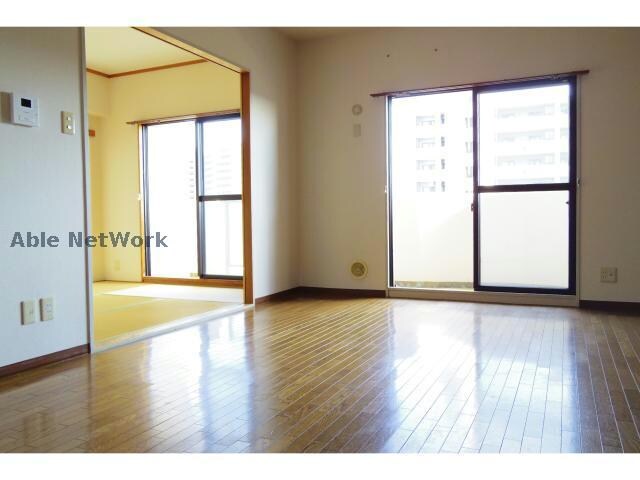 物件内観写真5　(※同物件別部屋の写真です。)