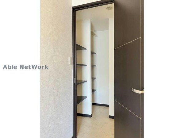 収納(※同物件別部屋の写真です。)