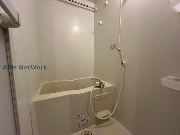 バス／シャワールーム等(※同物件別部屋の写真です。)