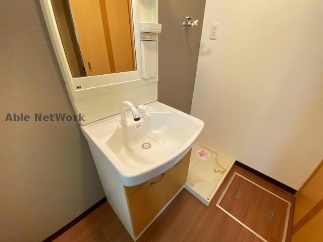 物件内観写真8　(※同物件別部屋の写真です。)