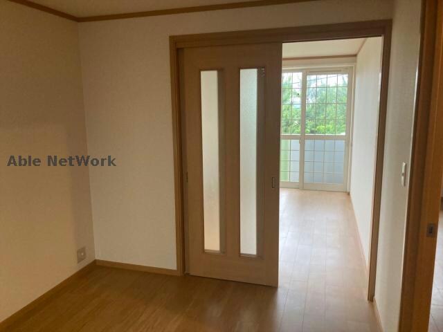 物件内観写真5　(※別部屋の写真です。)