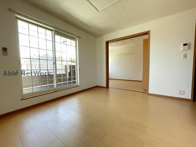 物件内観写真4　(※同建物別部屋)