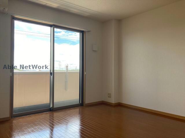 物件内観写真5　(※同物件別部屋の写真です。)