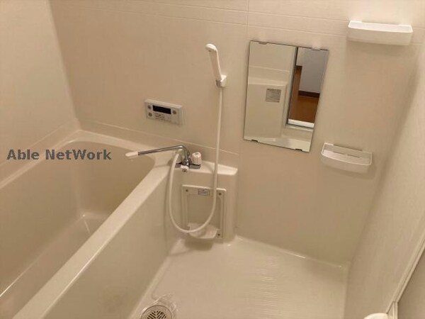 バス／シャワールーム等(※同物件別部屋の写真です。)