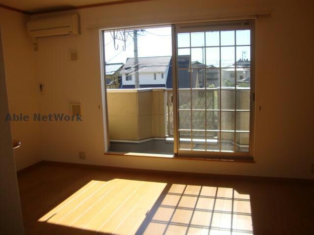 物件内観写真4　(同建物別部屋)