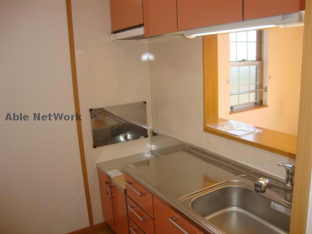 物件内観写真5　(同建物別部屋)