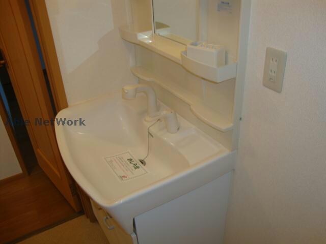 物件内観写真9　(同建物別部屋)