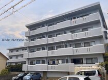 横吹小菅ビルの外観写真