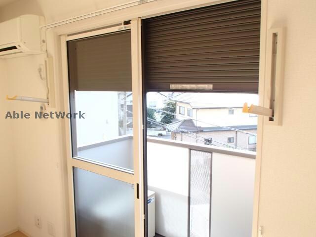 物件内観写真12　(室内干し、雨戸シャッター)