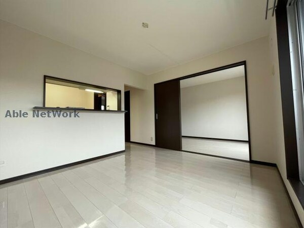 リビングダイニング