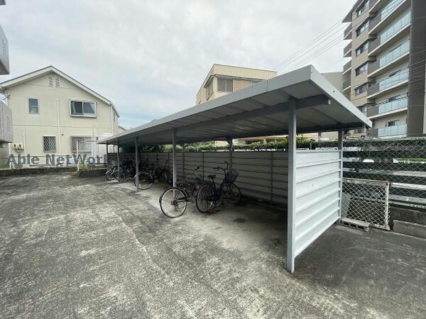 駐輪場