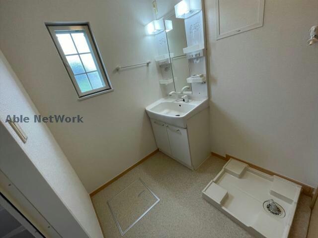 物件内観写真10　(同建物別部屋)