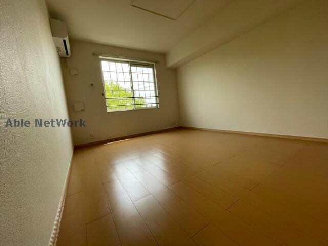 物件内観写真16　(同建物別部屋)