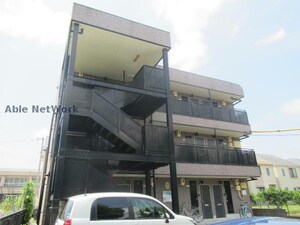 アンプルールフェールシャルマン外観写真