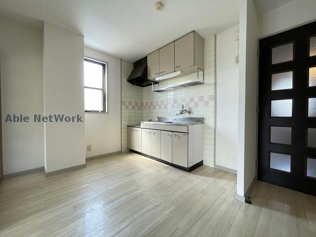 リビングダイニング(※同物件、別部屋の写真です)