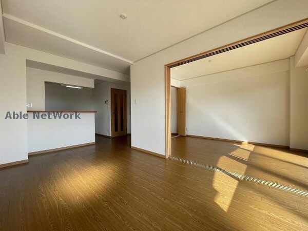 リビングダイニング